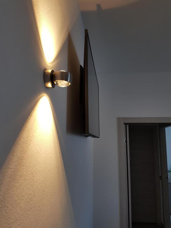 Yelay Apartments & Holiday Lago Di Garda Raffa Kültér fotó